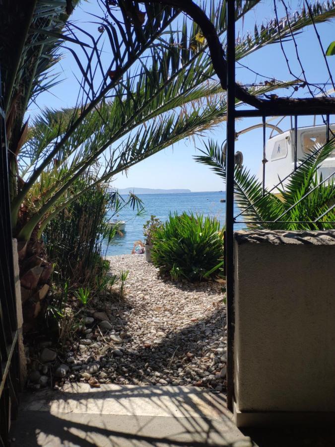 Beach House Gusla Komiza Luaran gambar