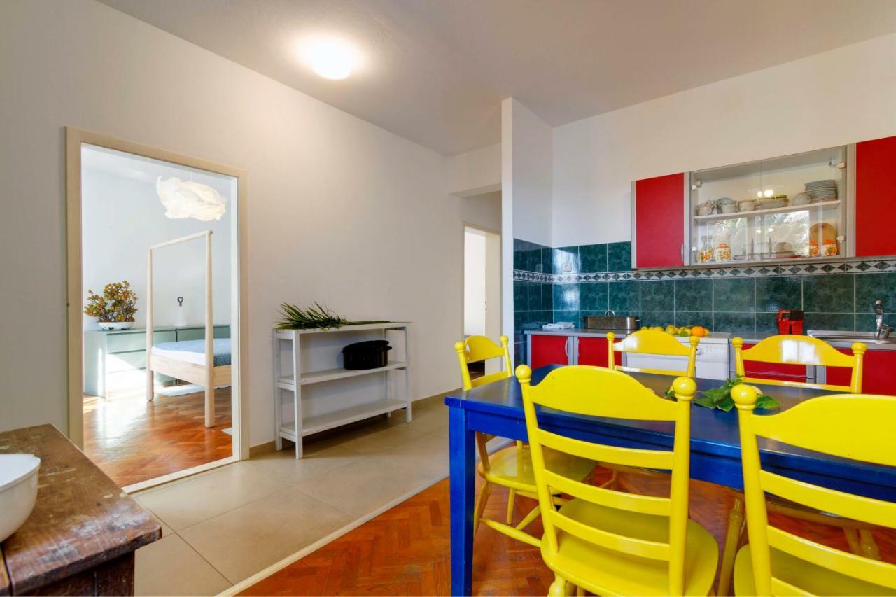 Beach House Gusla Komiza Luaran gambar